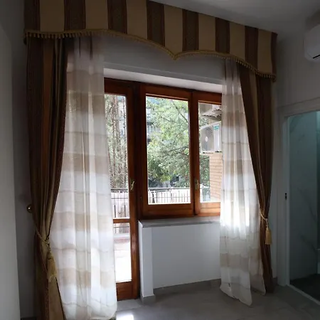 Bed & Breakfast Royal Palace Of Napoli & Reggia Di *