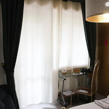 Bed & Breakfast Royal Palace Of Napoli & Reggia Di